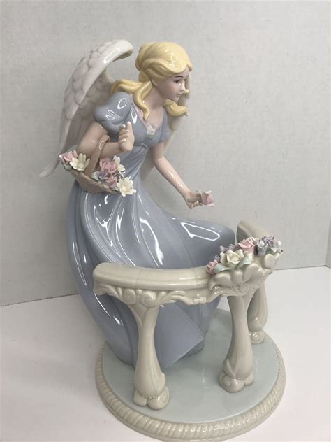 O&39;Well Member&39;s Mark 2005 Holiday Collection - Hand-Painted Porcelain Angel. . Members mark porcelain angel